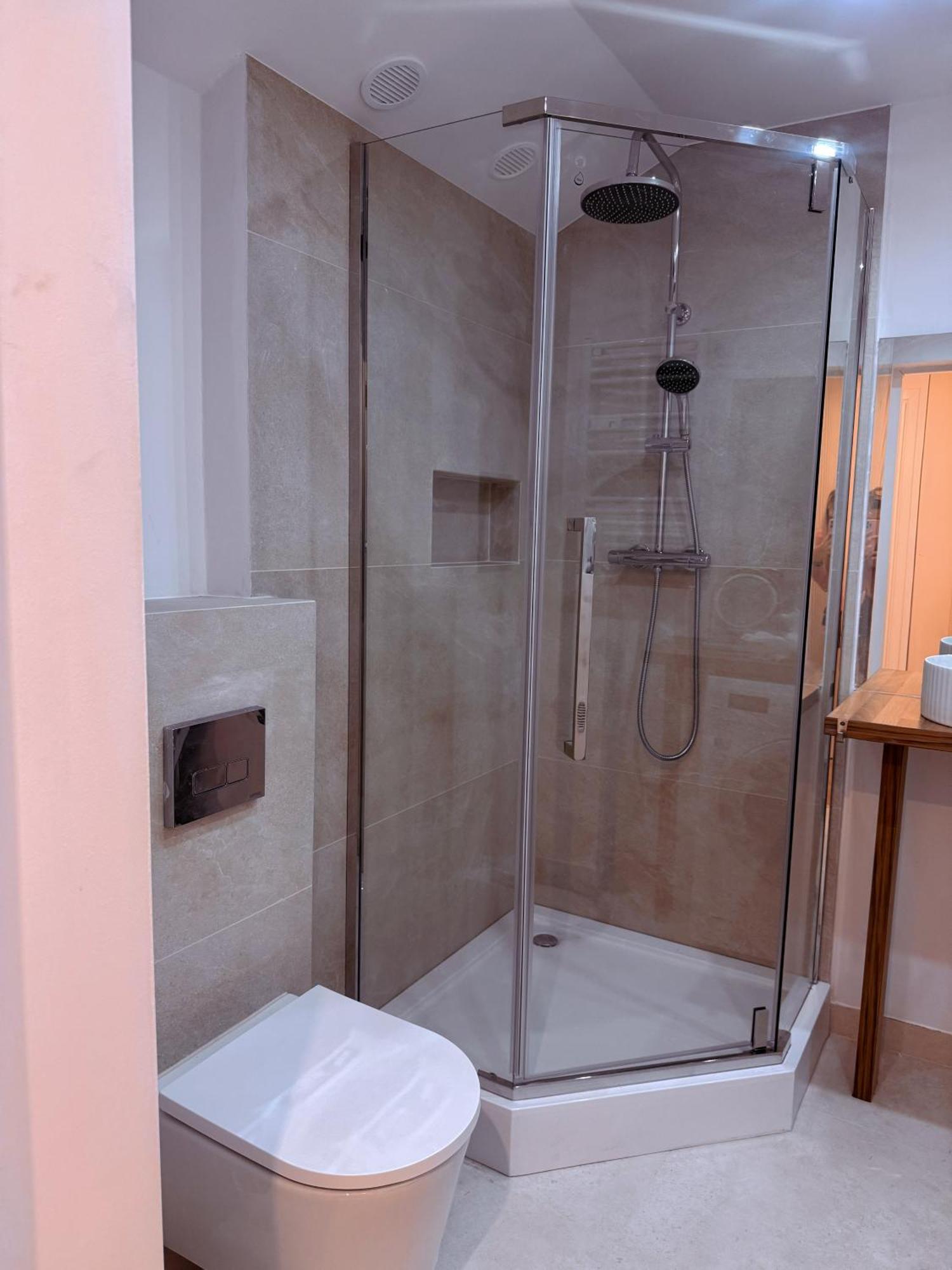 קטוביץ Comfortable Apartament מראה חיצוני תמונה
